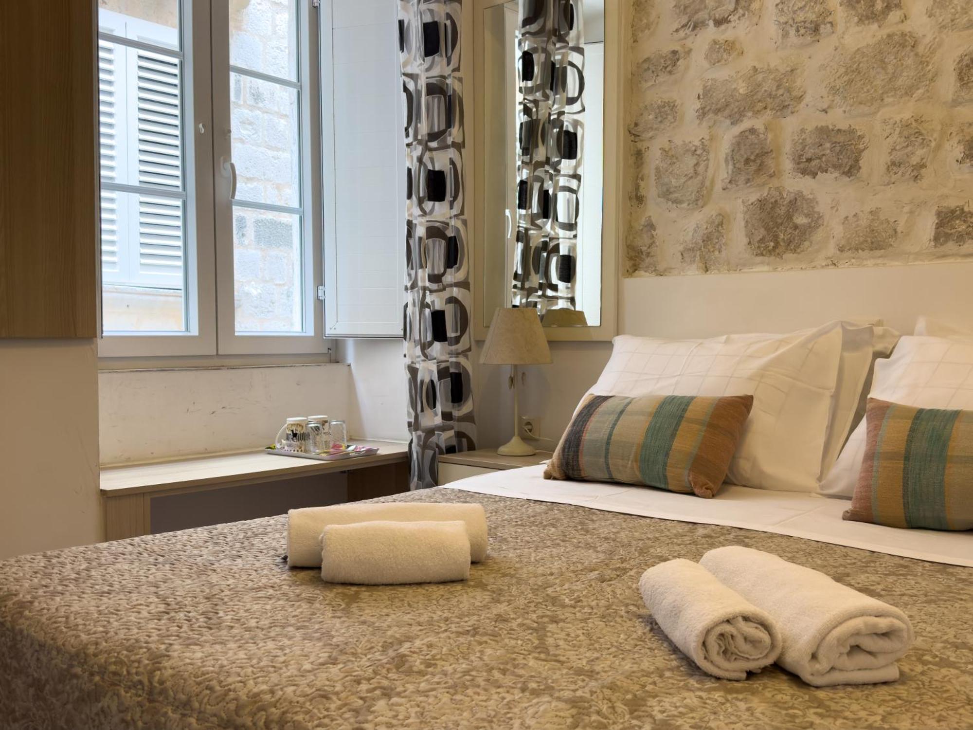 Cozy Lucic 1 I 2 Apartment *